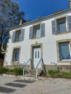 Maison familiale bretonne à 2 pas de la mer et des commerces